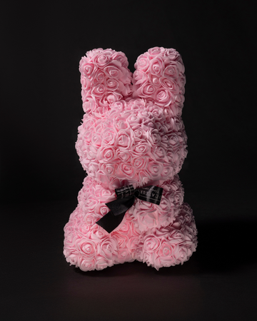Lapin de fleurs Rosa