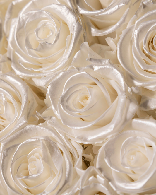 White pearl Infinite Sweet Heart Box